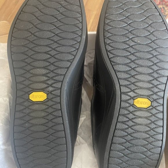 MBT Men's ISIMO 5 WING-TIP BROGUE (Level 3, Premium Black Nappa Leather, Vibram) - Picture 2 of 9